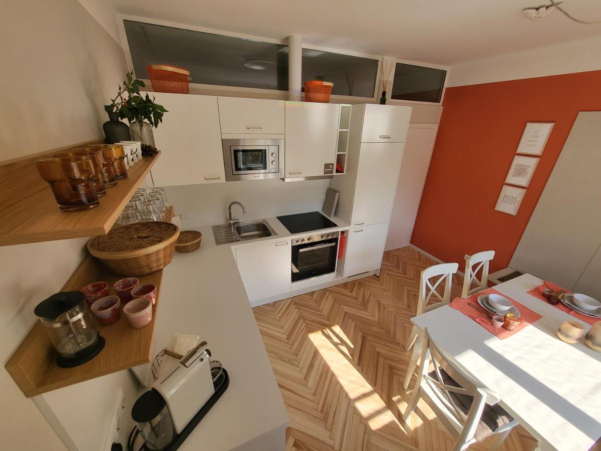 Orange Flat By Grazrentals Highest Standard & Free Parking Eksteriør billede